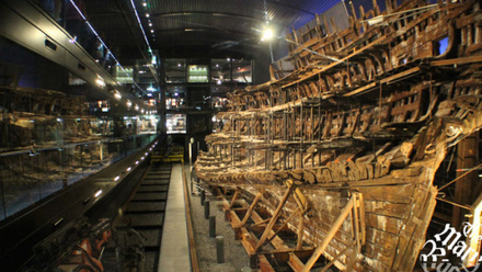 along-the-ship-crop-900x599.jpg