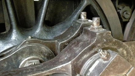 I-phone-15F-detail-618x388.jpg