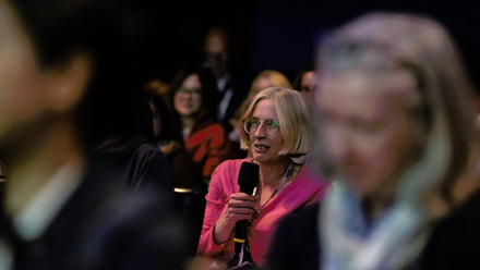 Icon24 Asking questions.jpg