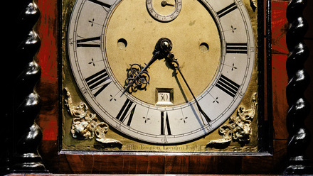 old-antique-clock.jpg