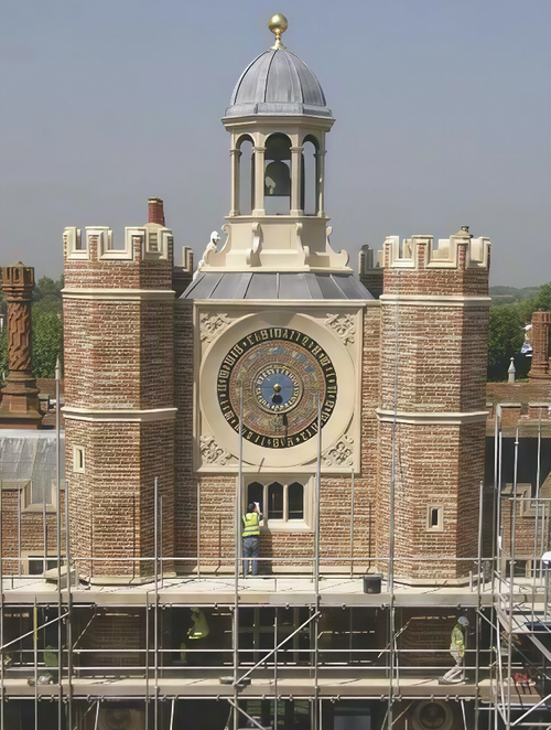 Image 12 - Hampton Court.png