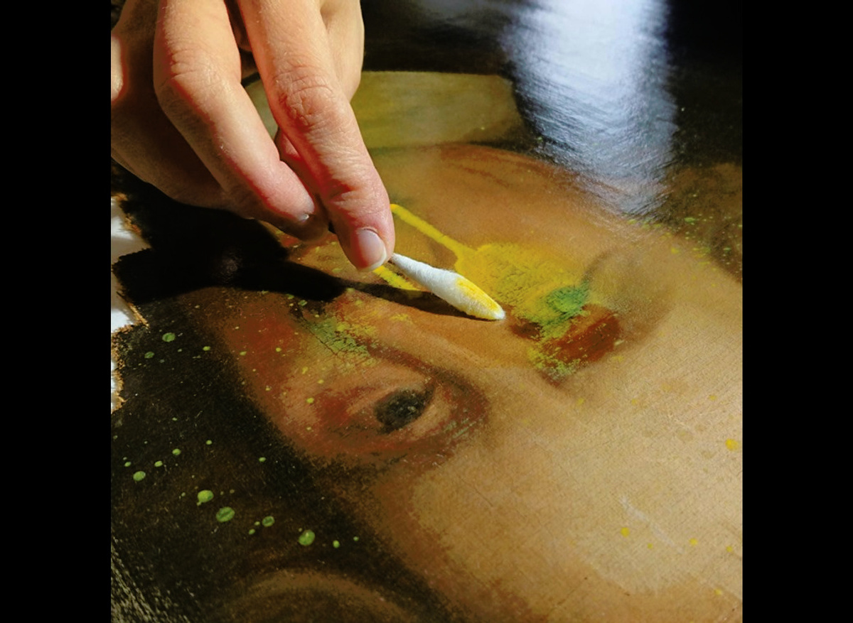Removal of spray paint