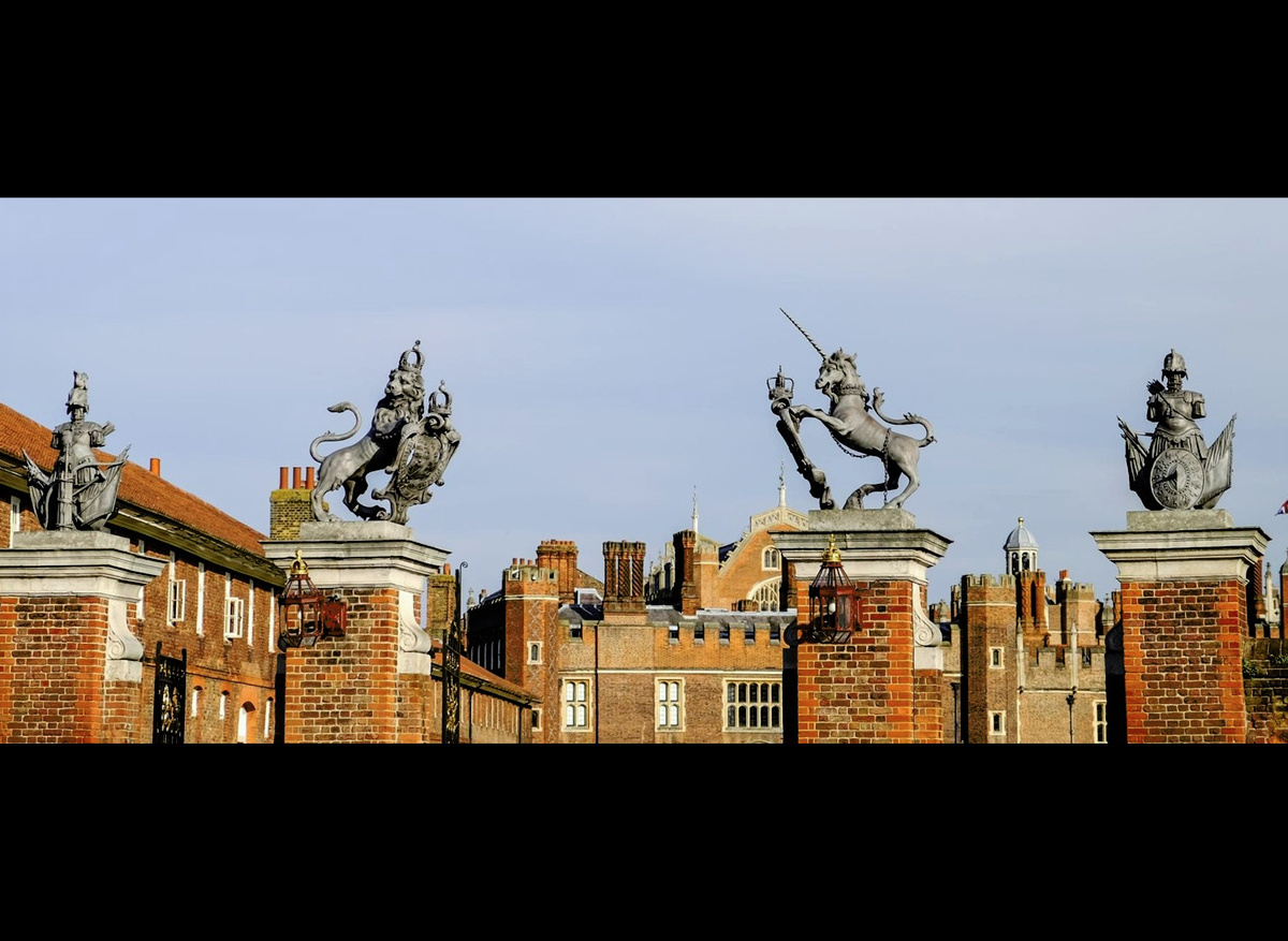 Conservation of Outdoor Sculptural Collection for Historic Royal Palaces