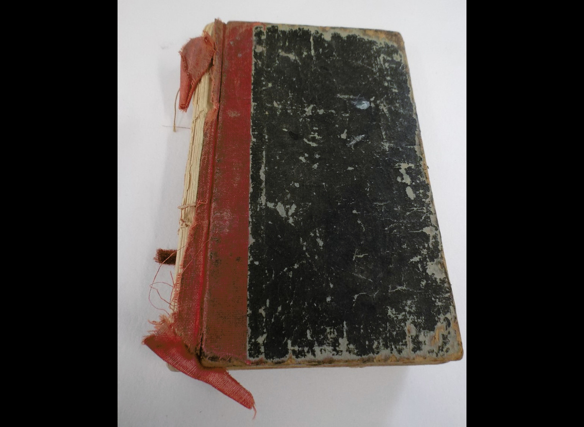The Royal Welch Fusiliers Museum, Keating Diary Volume 2 / Amgueddfa’r Ffiwsilwyr Brenhinol Cymreig, Dyddiadur Keating Cyfrol 2. Before Conservation: