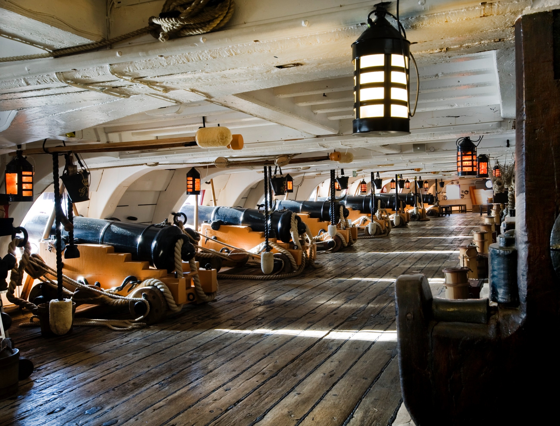 22_04 Gun deck on HMS Victory at Portsmouth Historic Dockyard_Credit NMRN.jpg