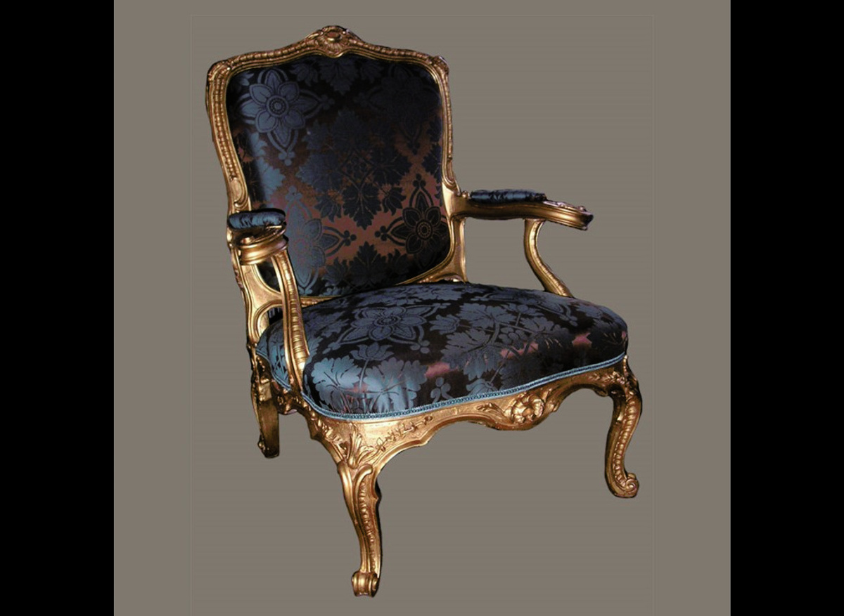 George III giltwood armchairs