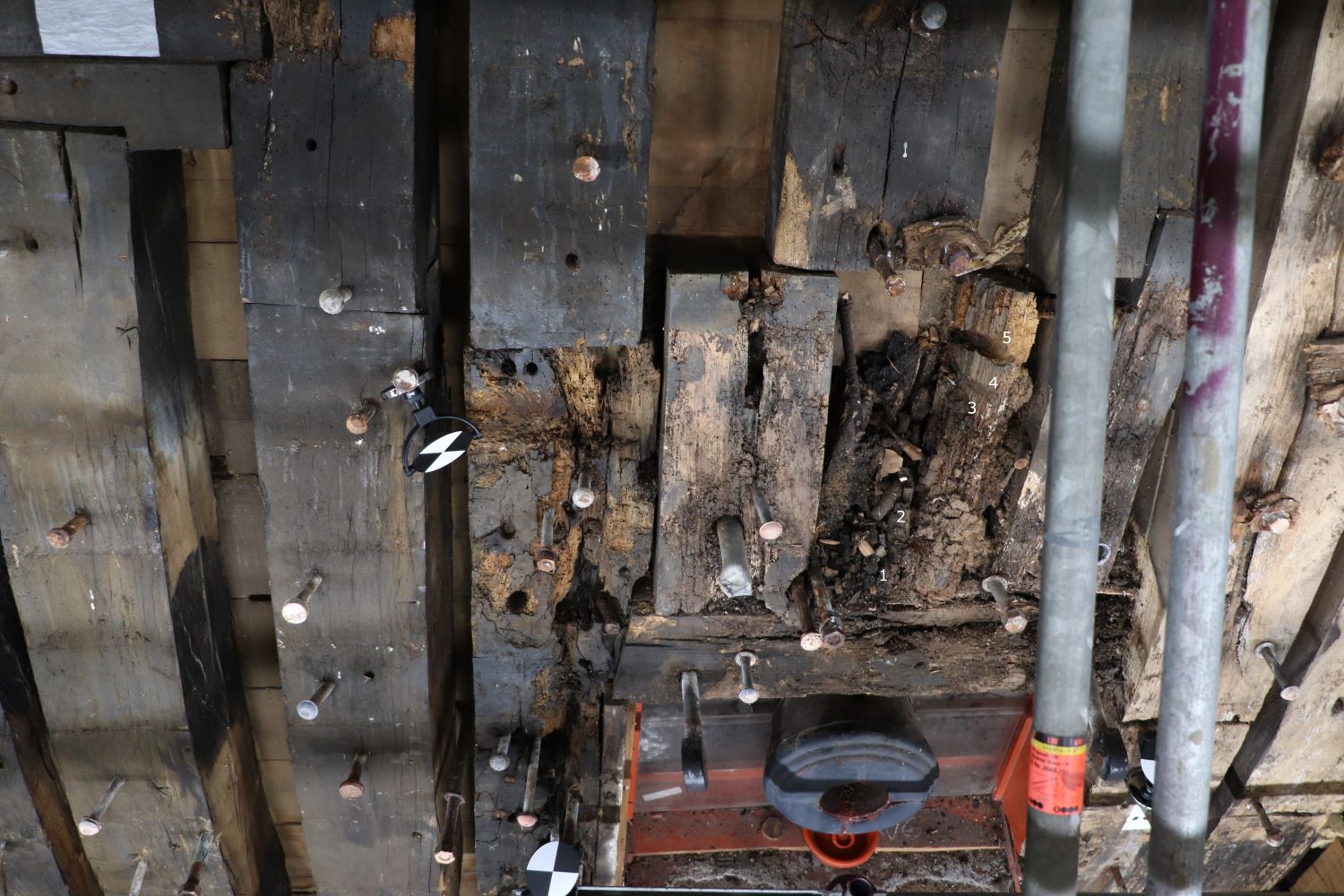 2. Plate 1 - Futtock WPE2224 in situ.jpg