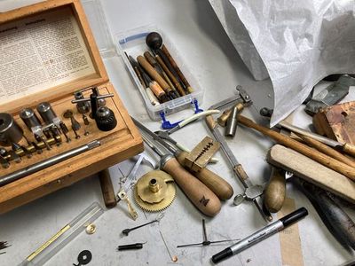 Dynamic Objects Group: What's on your bench, what's on your mind?