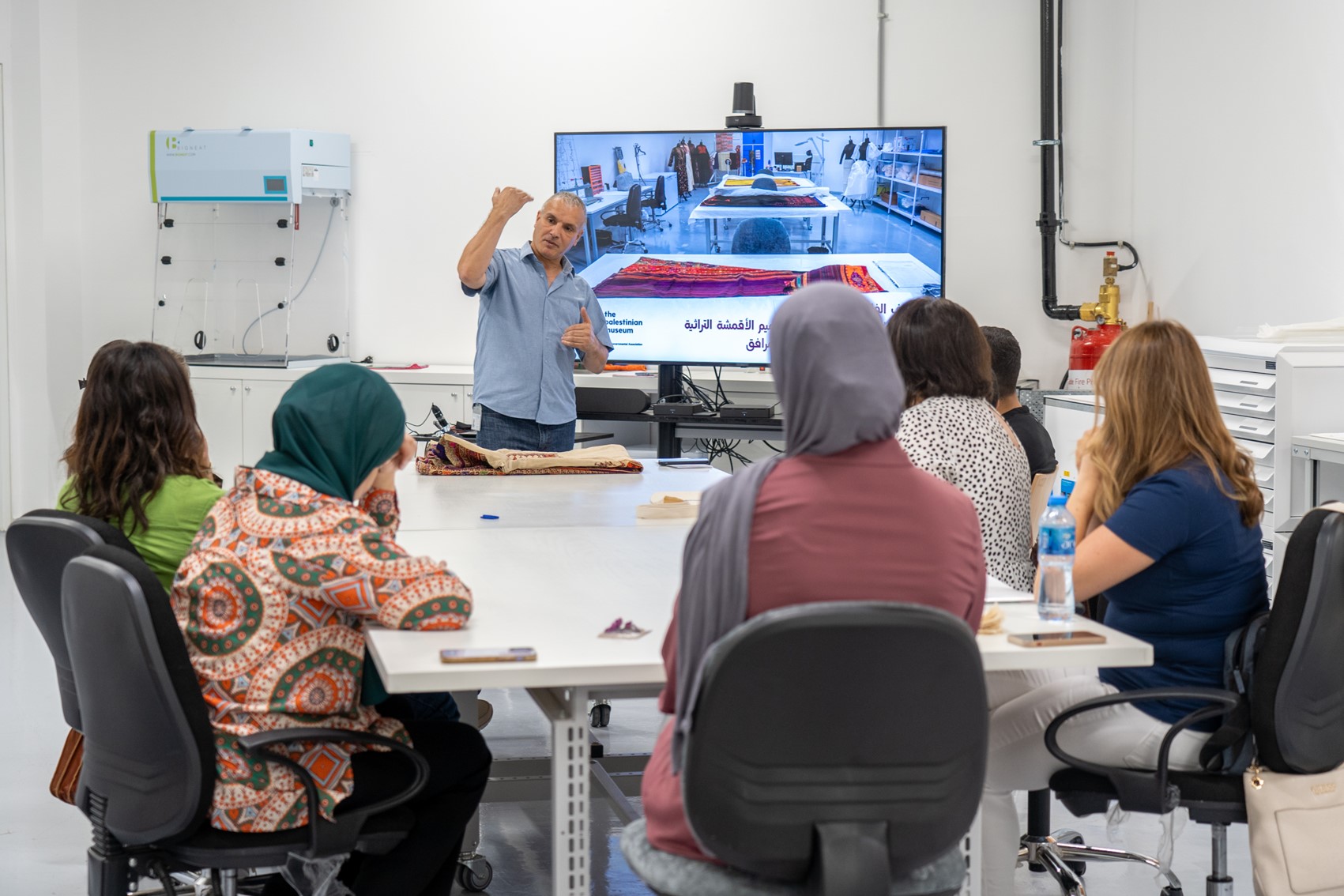 Baha Gives Workshop.jpg