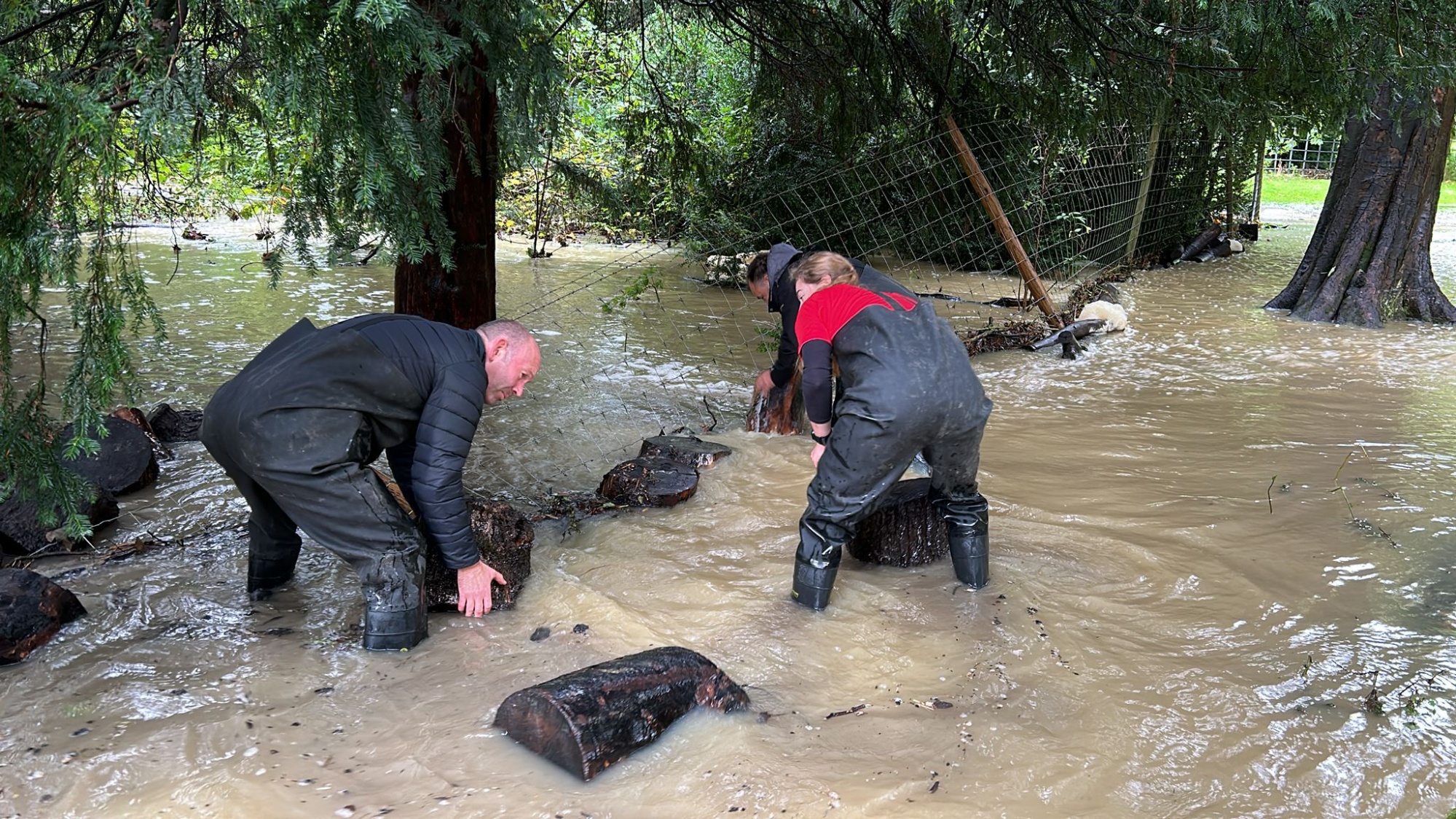 At Belton in Lincolnshire, staff remove heavy debris from a fenceline. (C) National Trust.jpeg