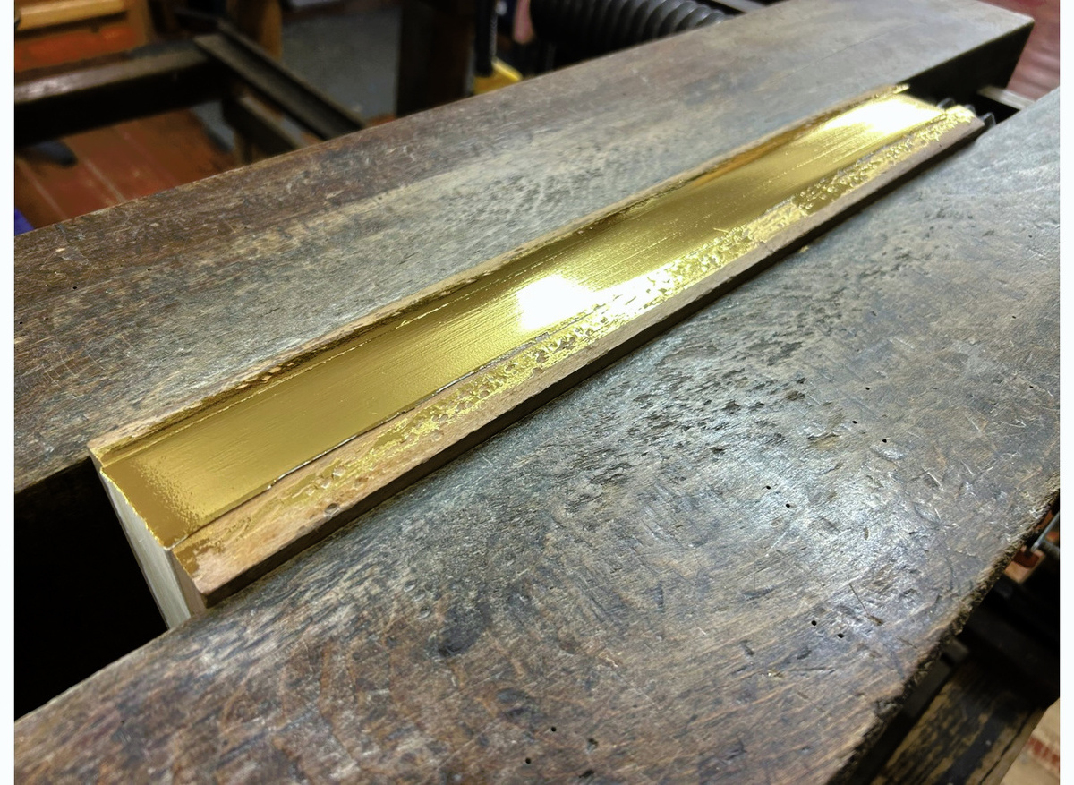 A gilt edge