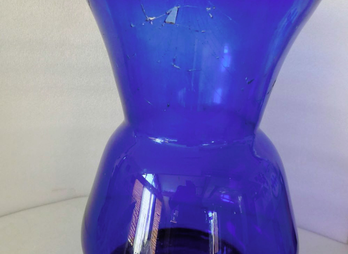 Vase assembled, taped and ready to receive the adhesive