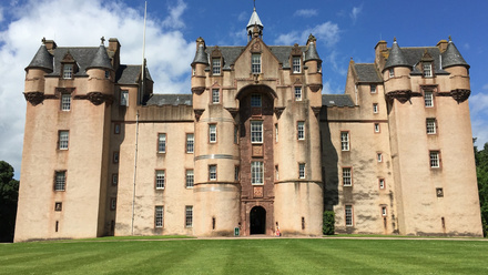 fyvie-castle-2429357_1920.jpg