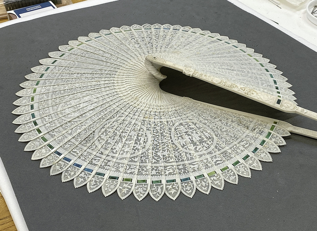 19thC Ivory Cockade Fan – after conservation