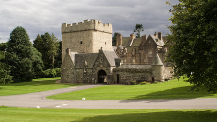 drum-castle-1596403_1920.jpg