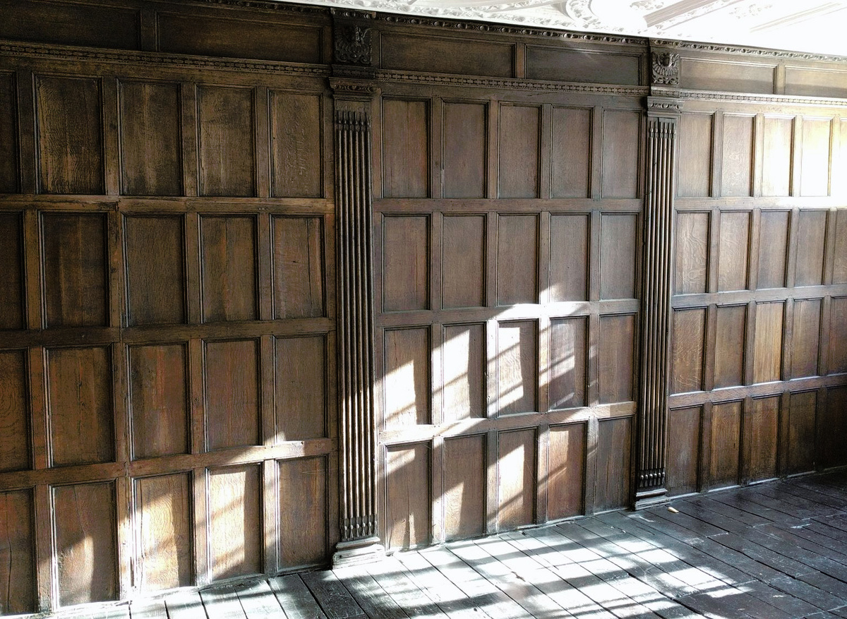 Oak panelling after conservation, Bessie Surtees House, Newcastle-upon-Tyne, Historic England