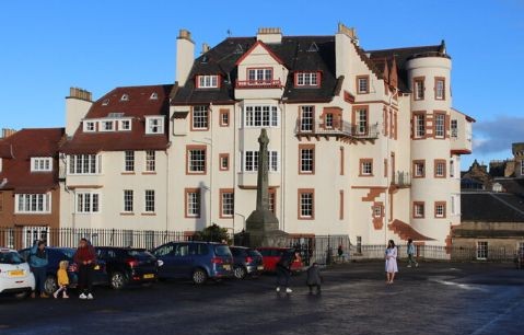 Ramsay Garden Edinburgh resized.jpg