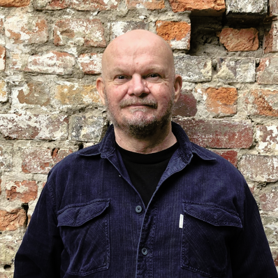 Dr Jonathan Kemp FIIC