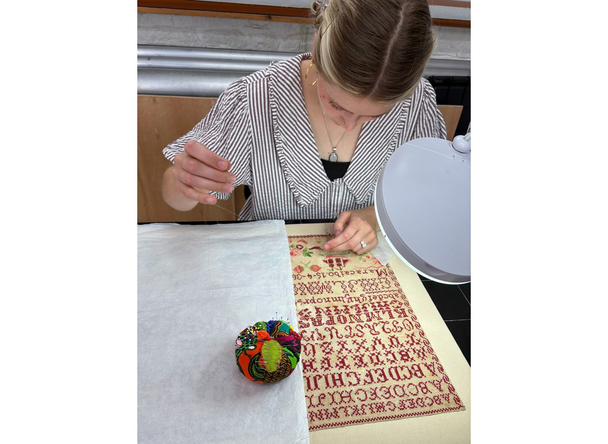 Cleaning, Consolidation and Mounting a Columbian Sampler from 1936