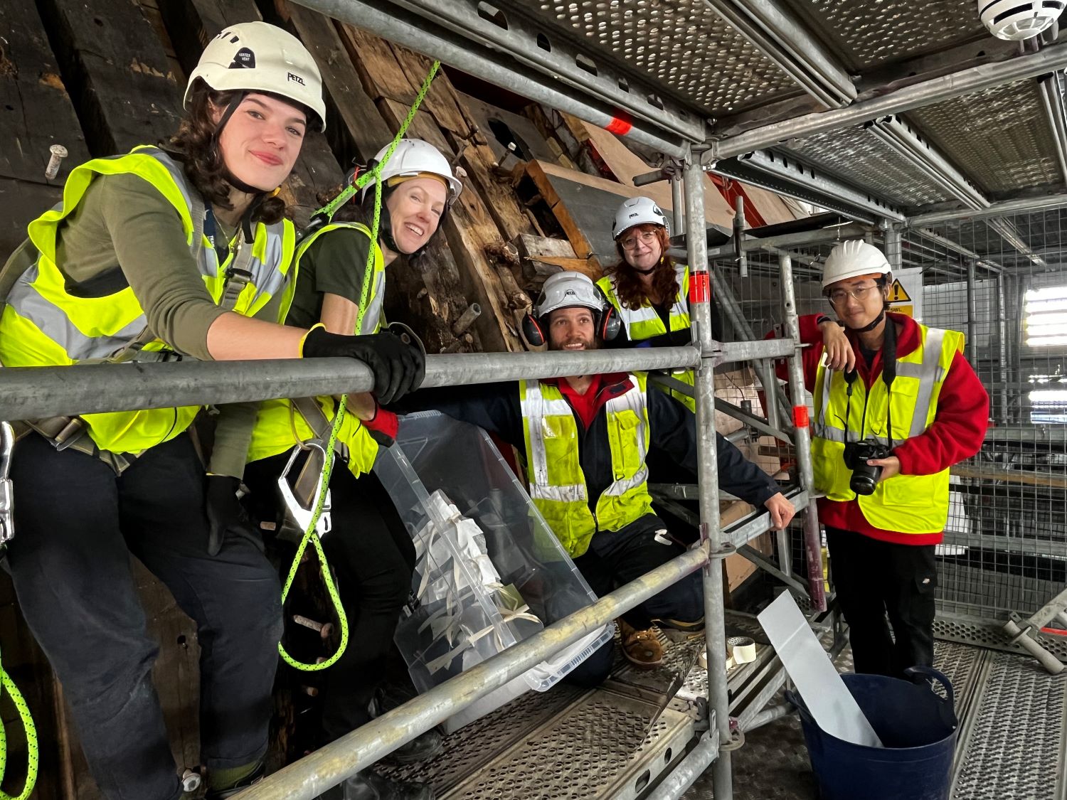 6. Block-lift team.jpg