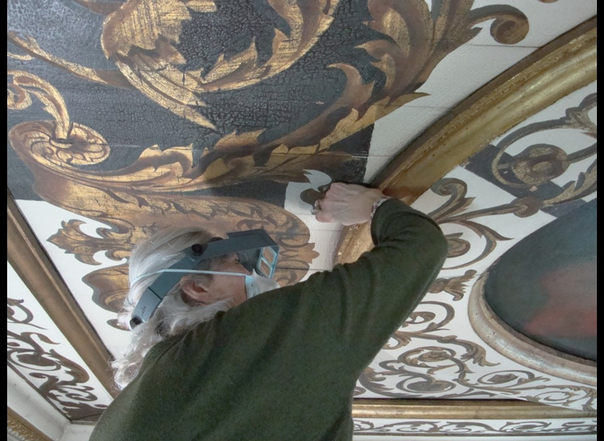 Uncovering of polychrome scheme on wooden coffer ceiling in the Hall of Banqueting House, dating to 17th century 