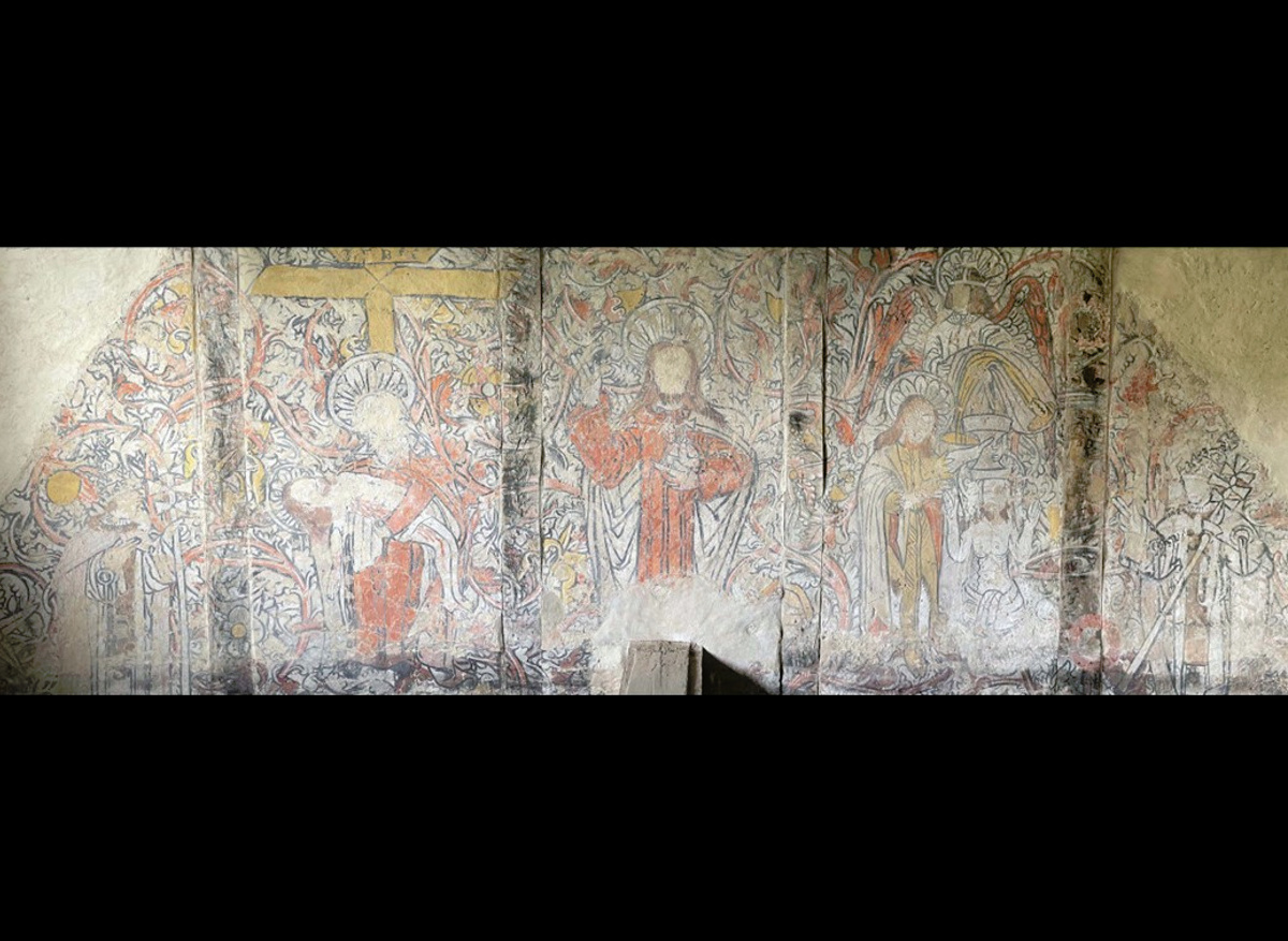 The upper register of paintings at Piccotts End