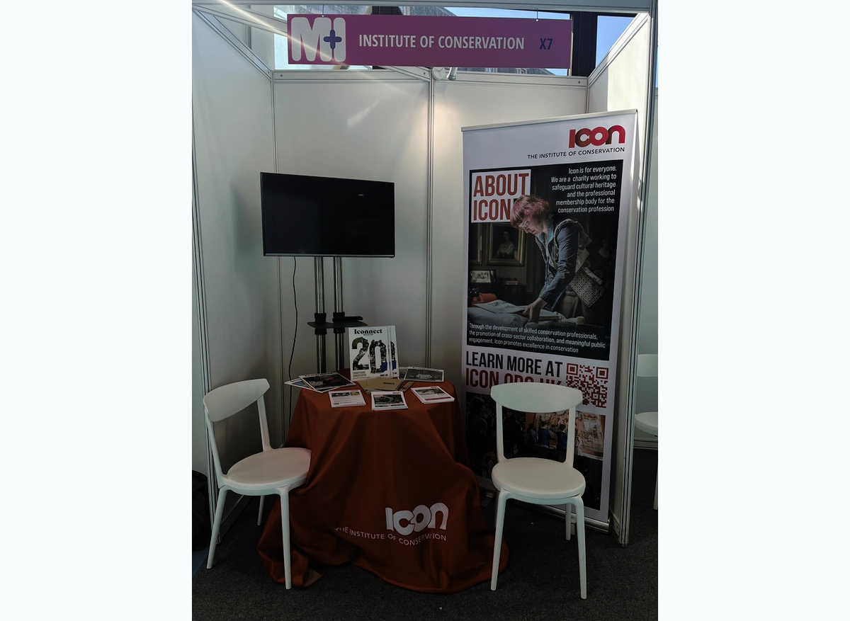 Icons Stand, X7 in the Sector Support Zone