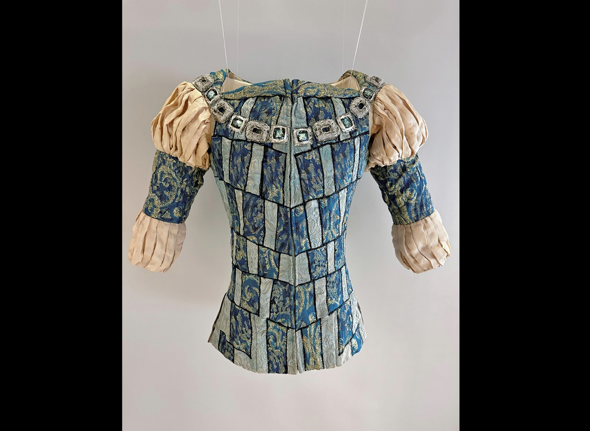 Rudolf Nureyev’s Tunic Mounted for Display